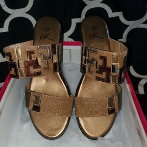 Gold/ Brown heeled sandals Its OK SZ 6.5 NEVER WORN